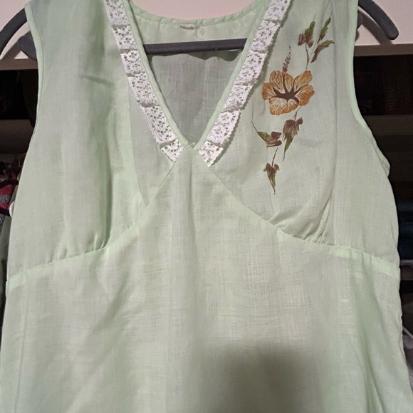 Vintage slip - beautiful green with flower detailing - Picture 4 of 4